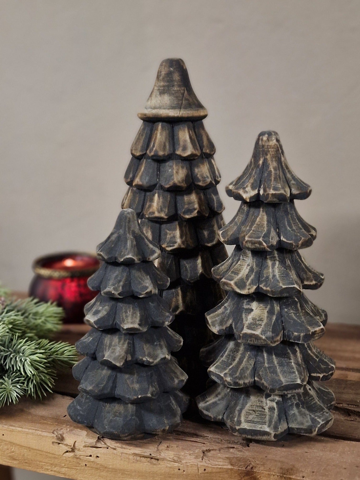 Houten kerstboom donker bruin- 20x10 cm.