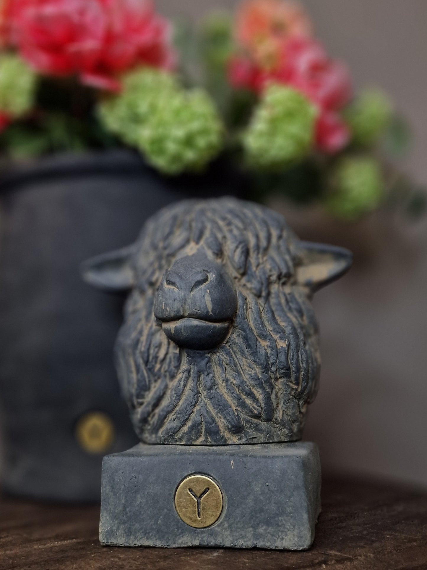 Brynxz statue sheep head majestic Vintage 23x16x25