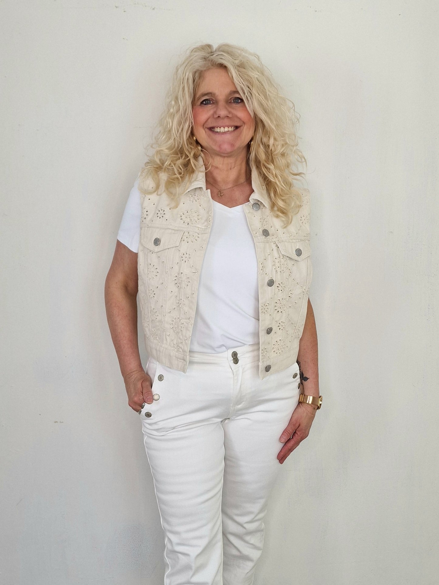 Joekie broderie gilet Red Button - Kit