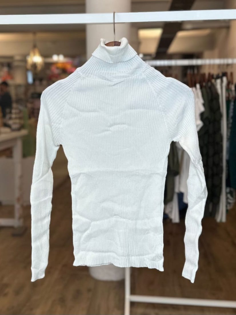 Basis col ribstof - White