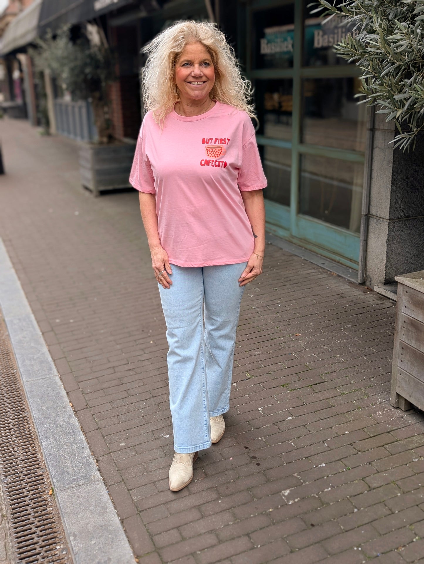 But first cafecito shirt - Roze