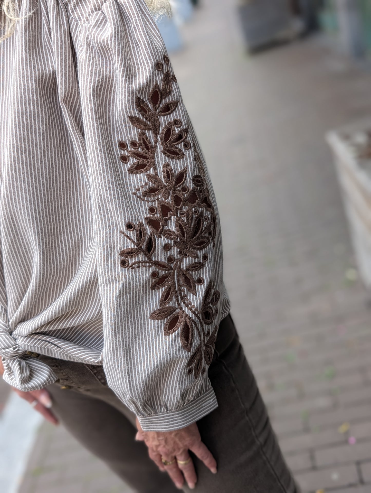 Blouse Hailey gestreept - Coffee