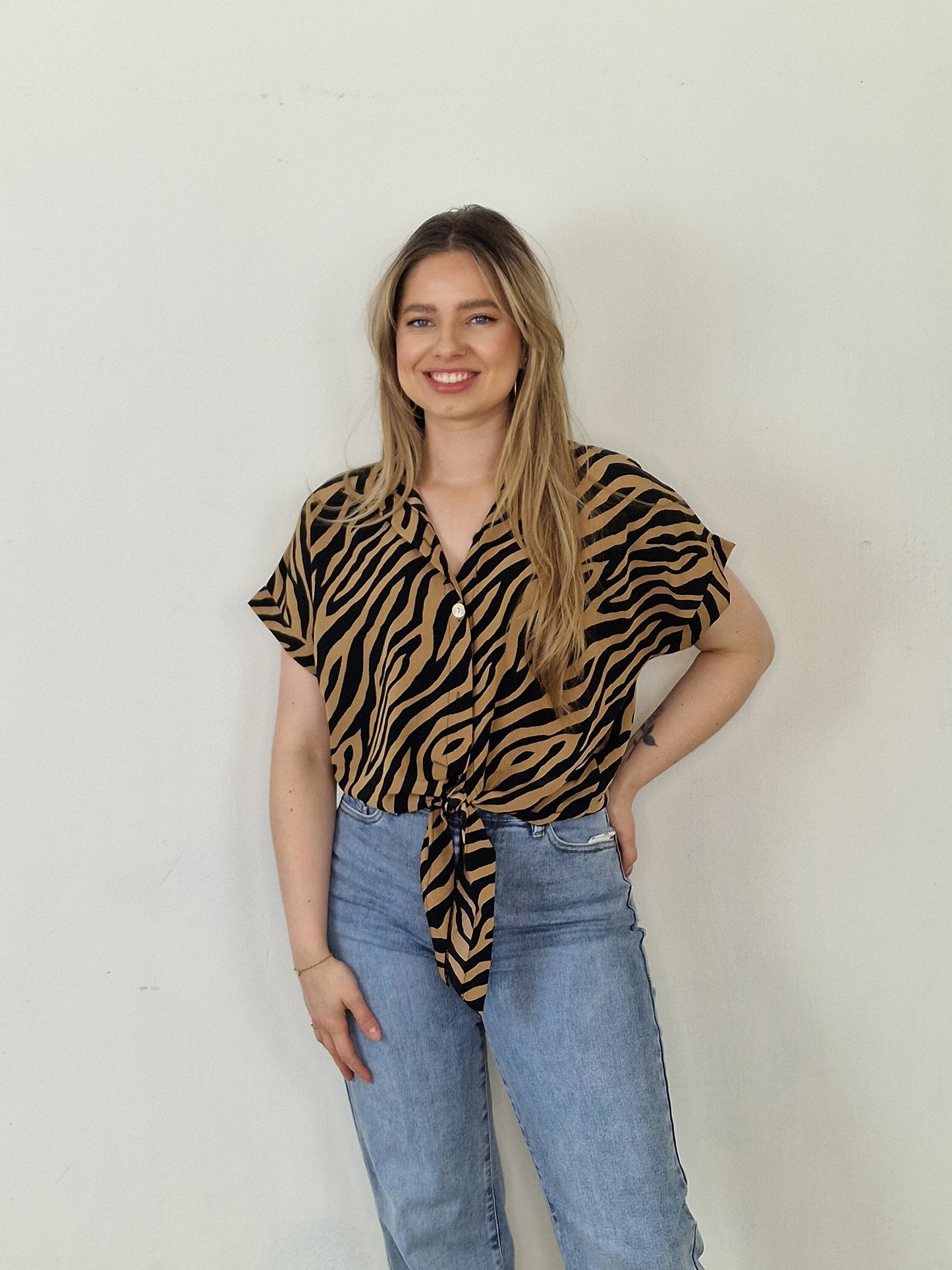 Nicole knoop blouse - Zebra print bruin/ zwart