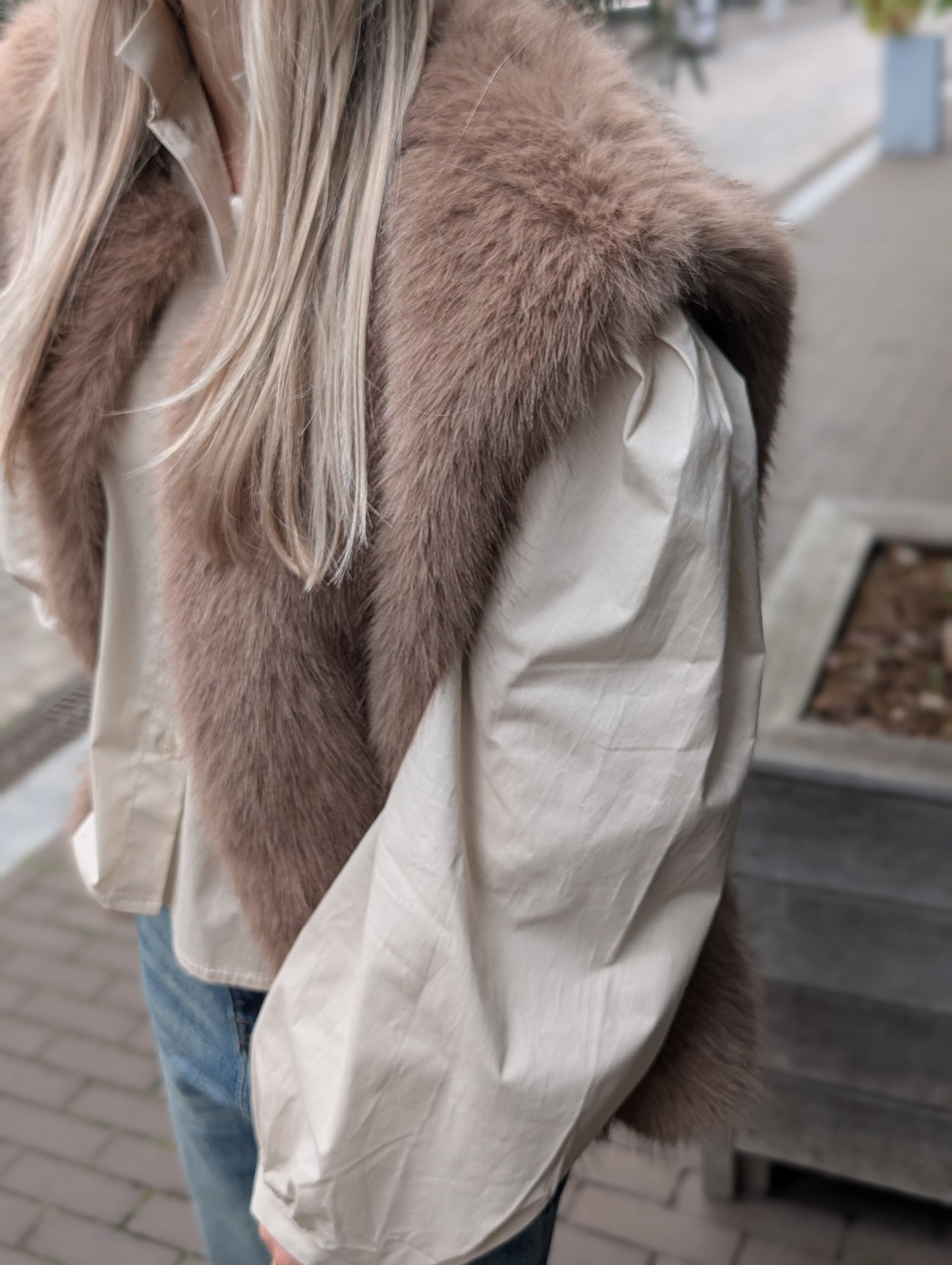 Ruth bont look gilet - Lichtbruin