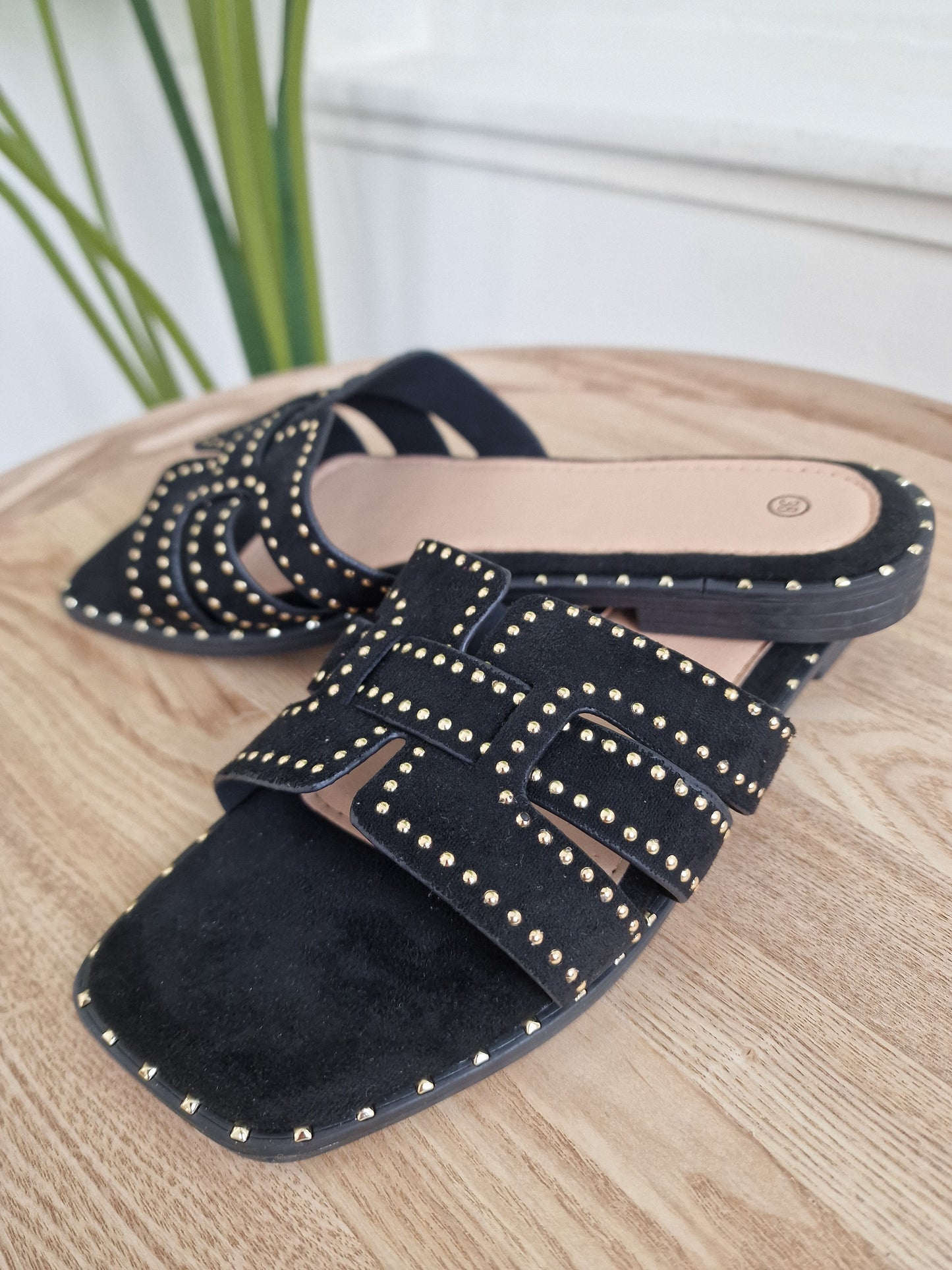 Noël slipper - Zwart met gouden stuts
