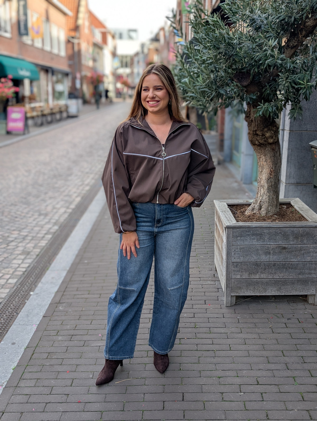 Sara sportief bomberjack met bies - Bruin / ecru
