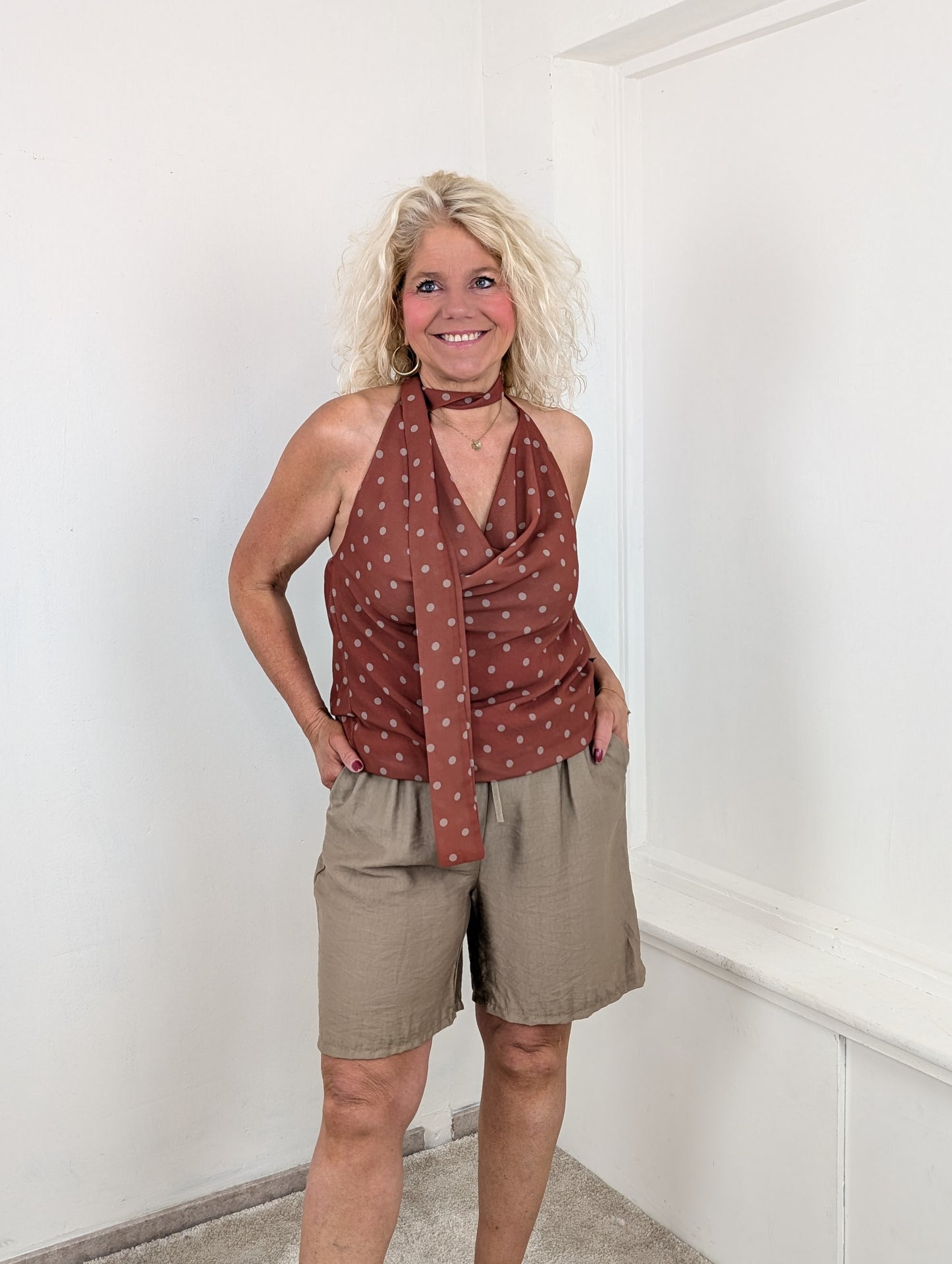 Basis mid short Lisanne - Sandy taupe
