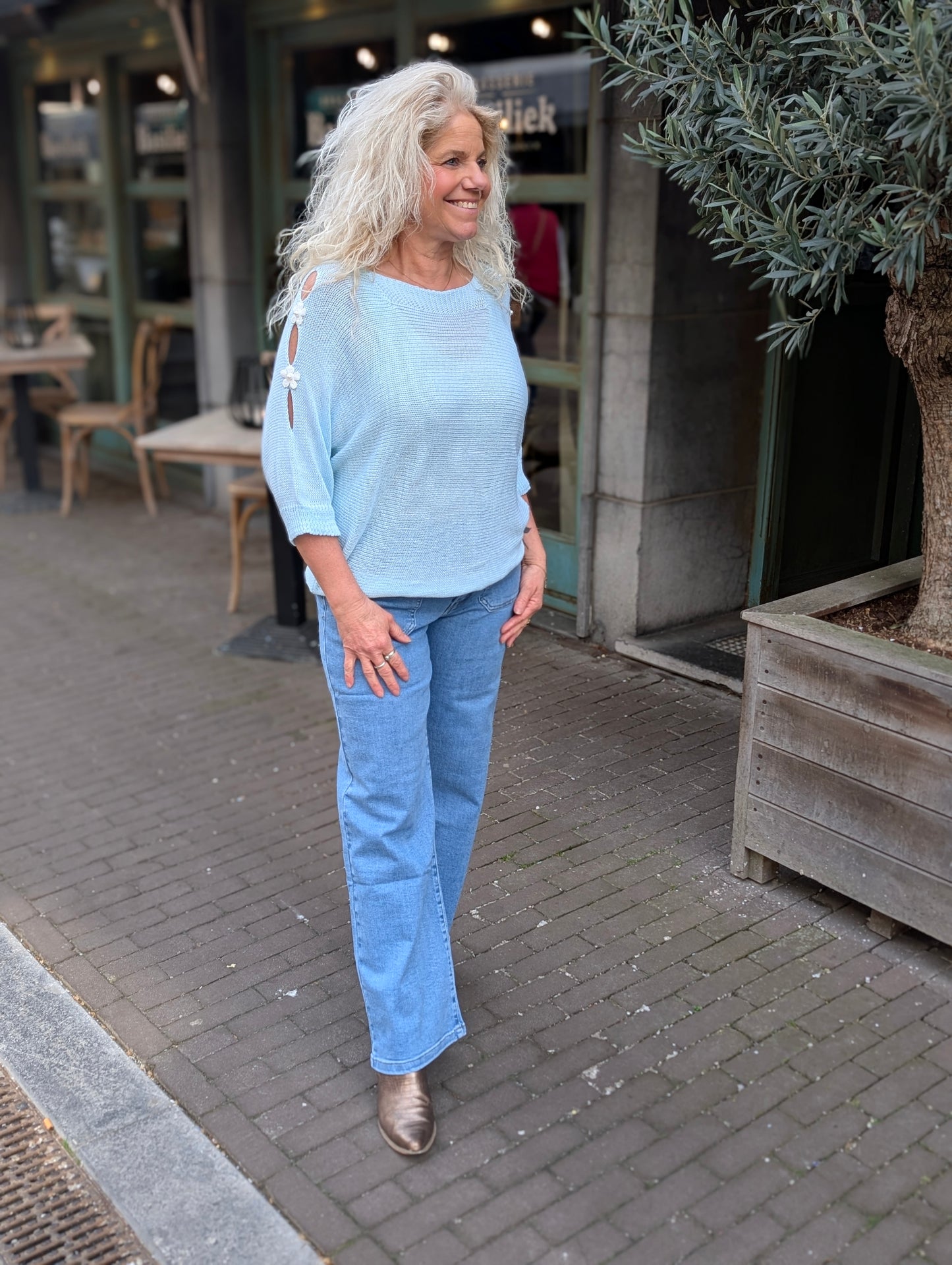 Flower detail trui Eva - Aqua