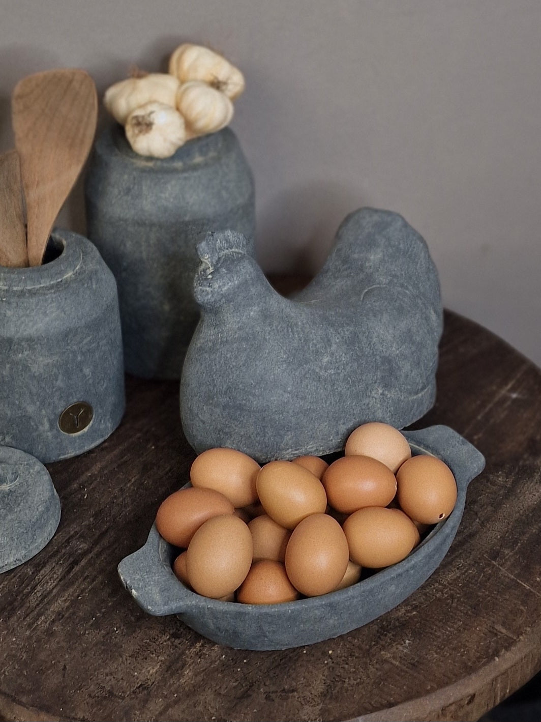 Brynxz Brood Hen Majestic Vintage 30x18x23