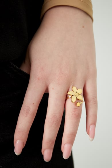 Ring met bloemenstippen - Goudkleur