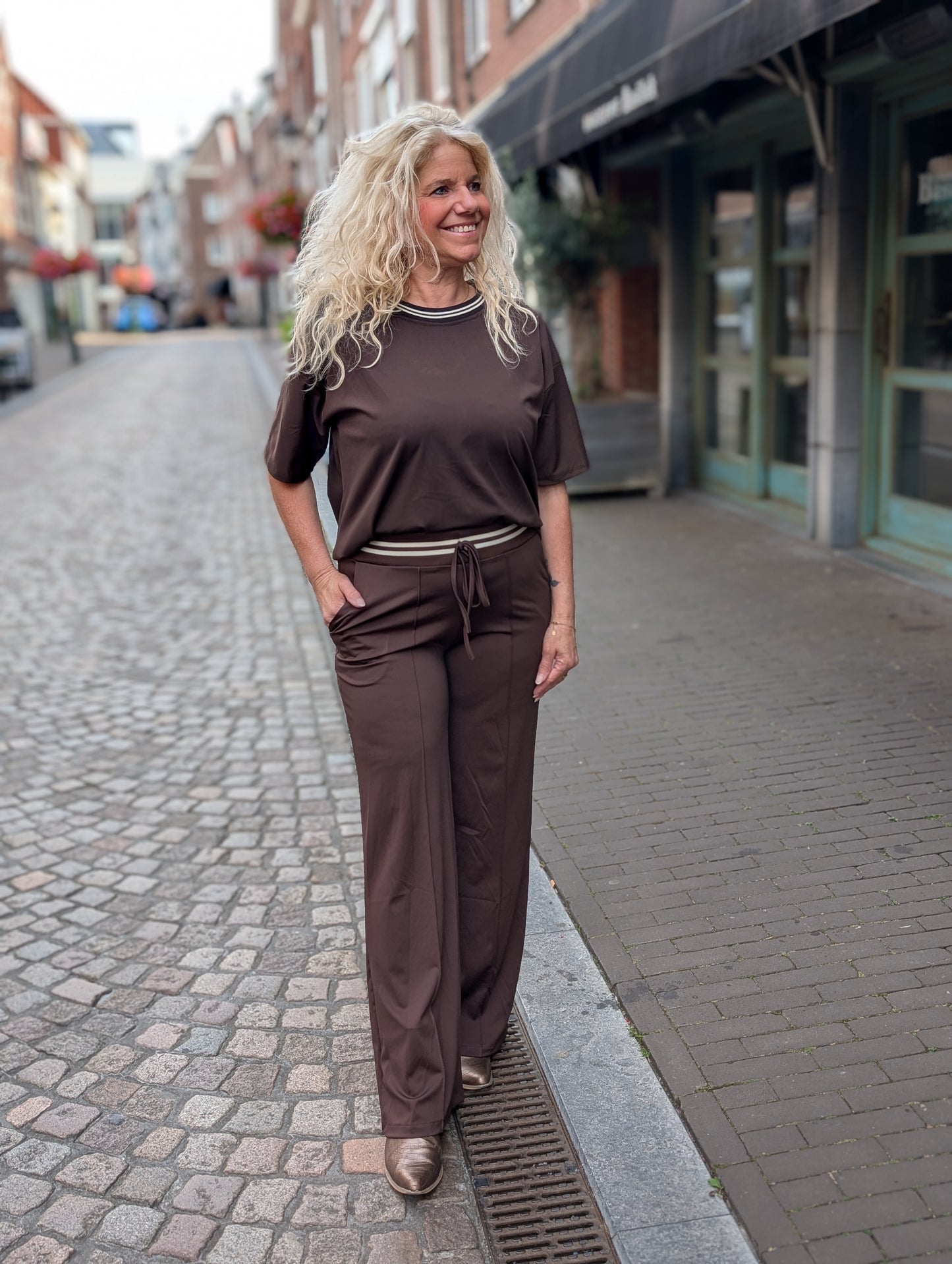 Travel shirt Linda met bies - Bruin