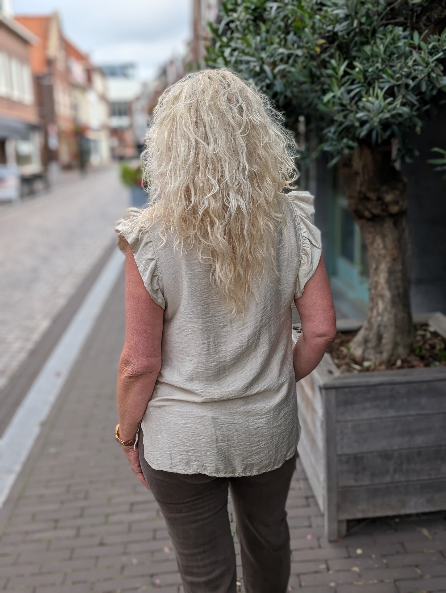 Ruffle top Deem - Beige
