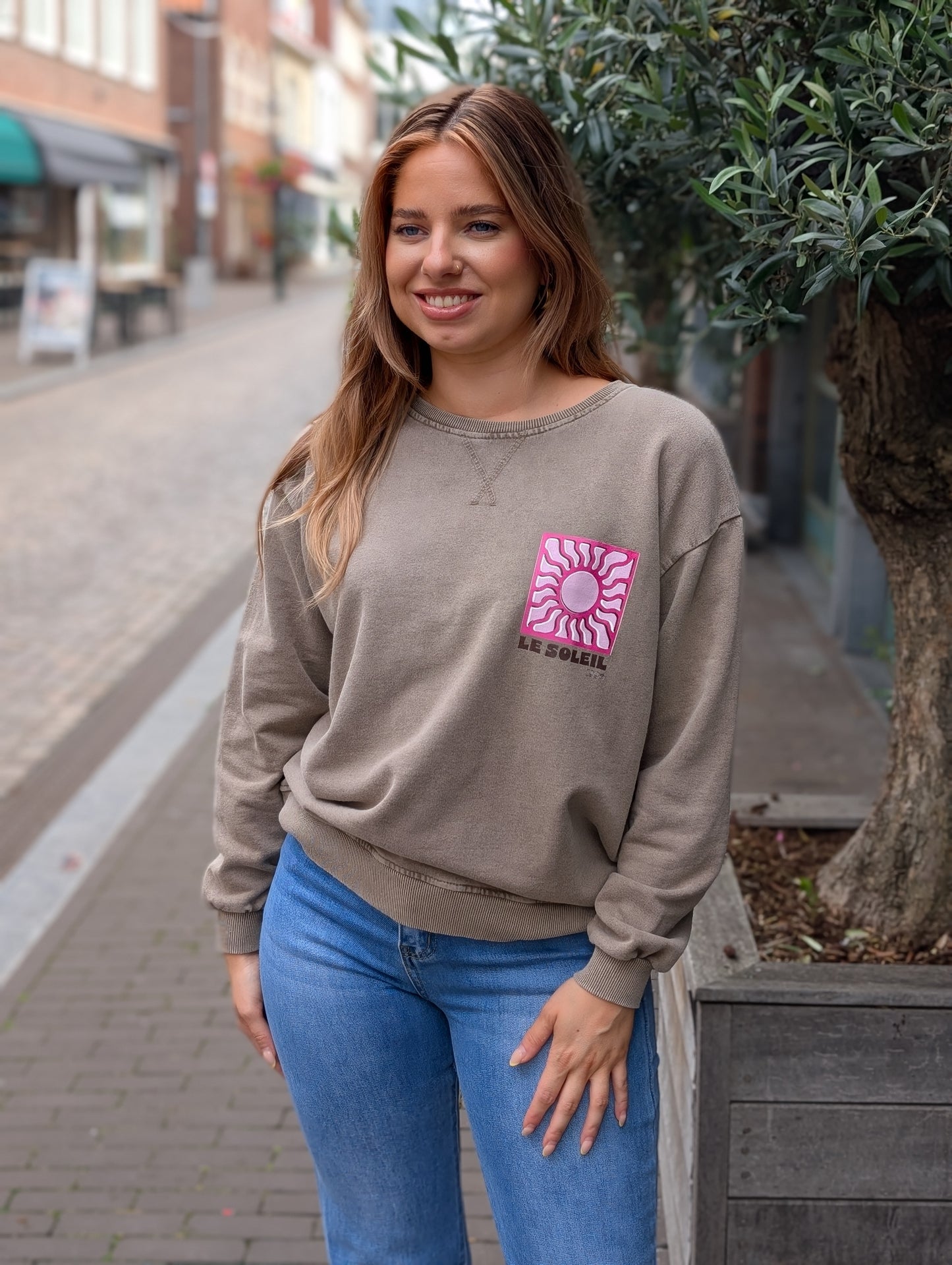 Le Soleil Sweater - Washed Brown/Pink