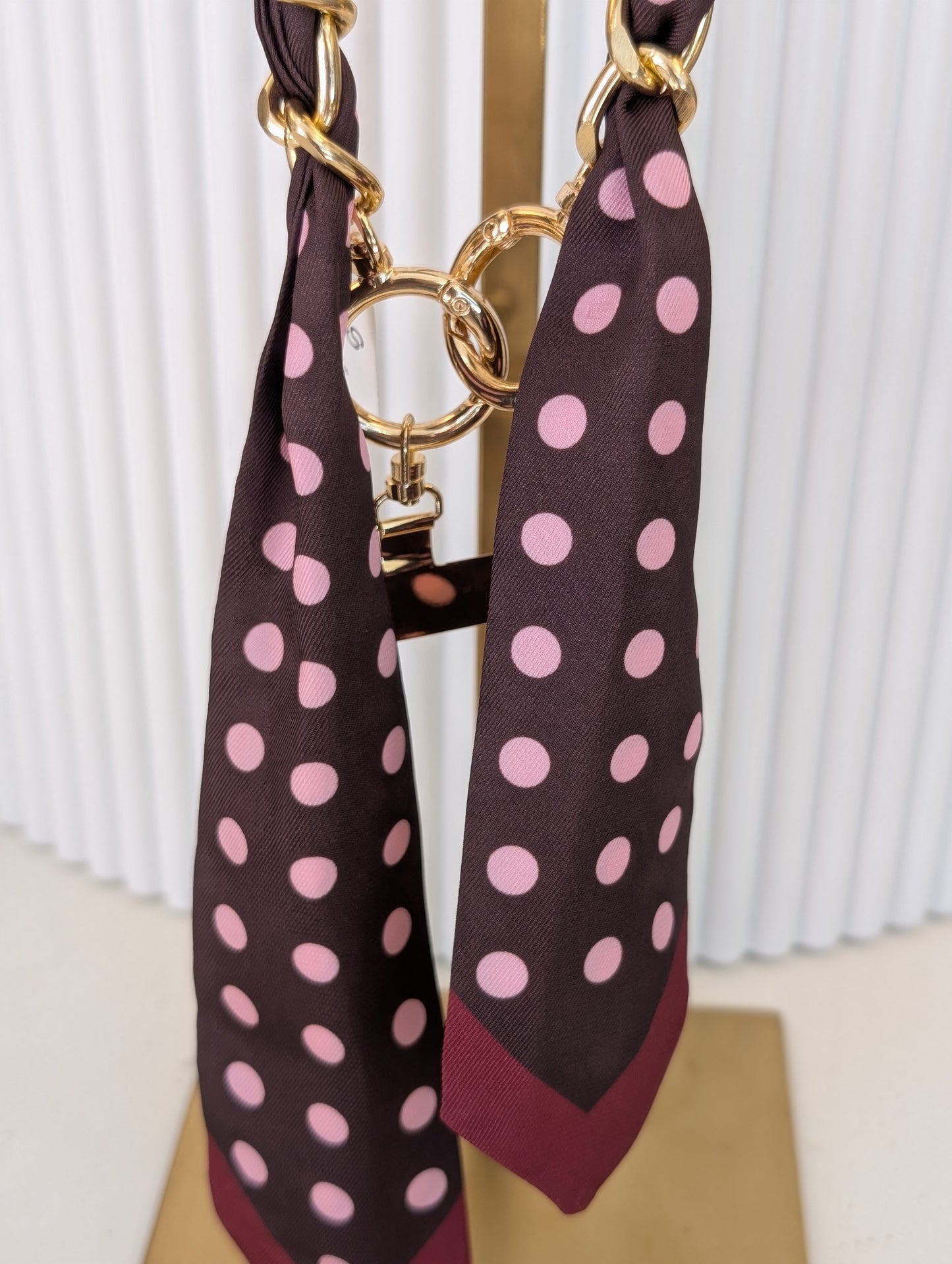 Telefoon koord met dots sjaal - Roze / bordeaux rood / goud
