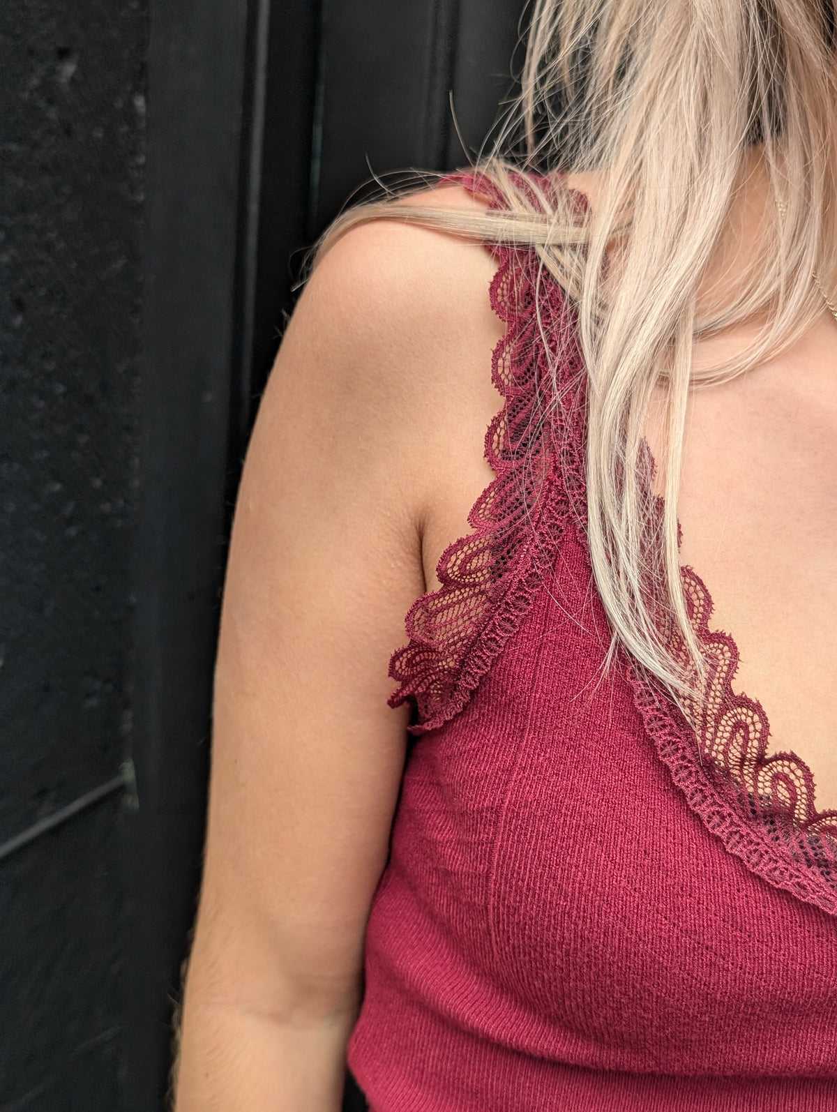 Paula top met kant - Bordeaux rood