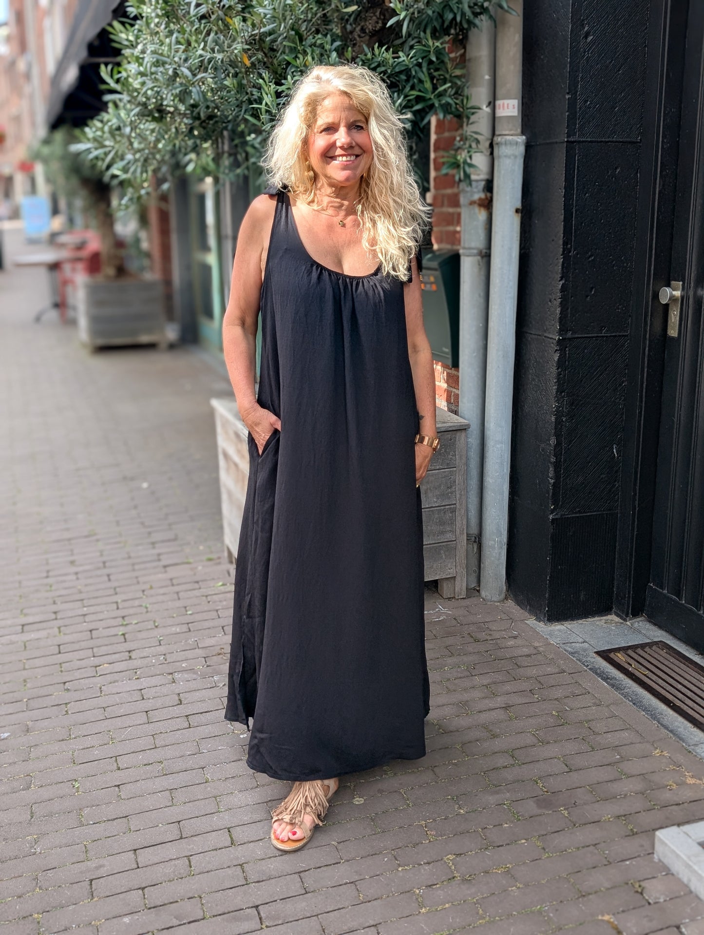 Mayke jurk met strikjes en zakken - Zwart