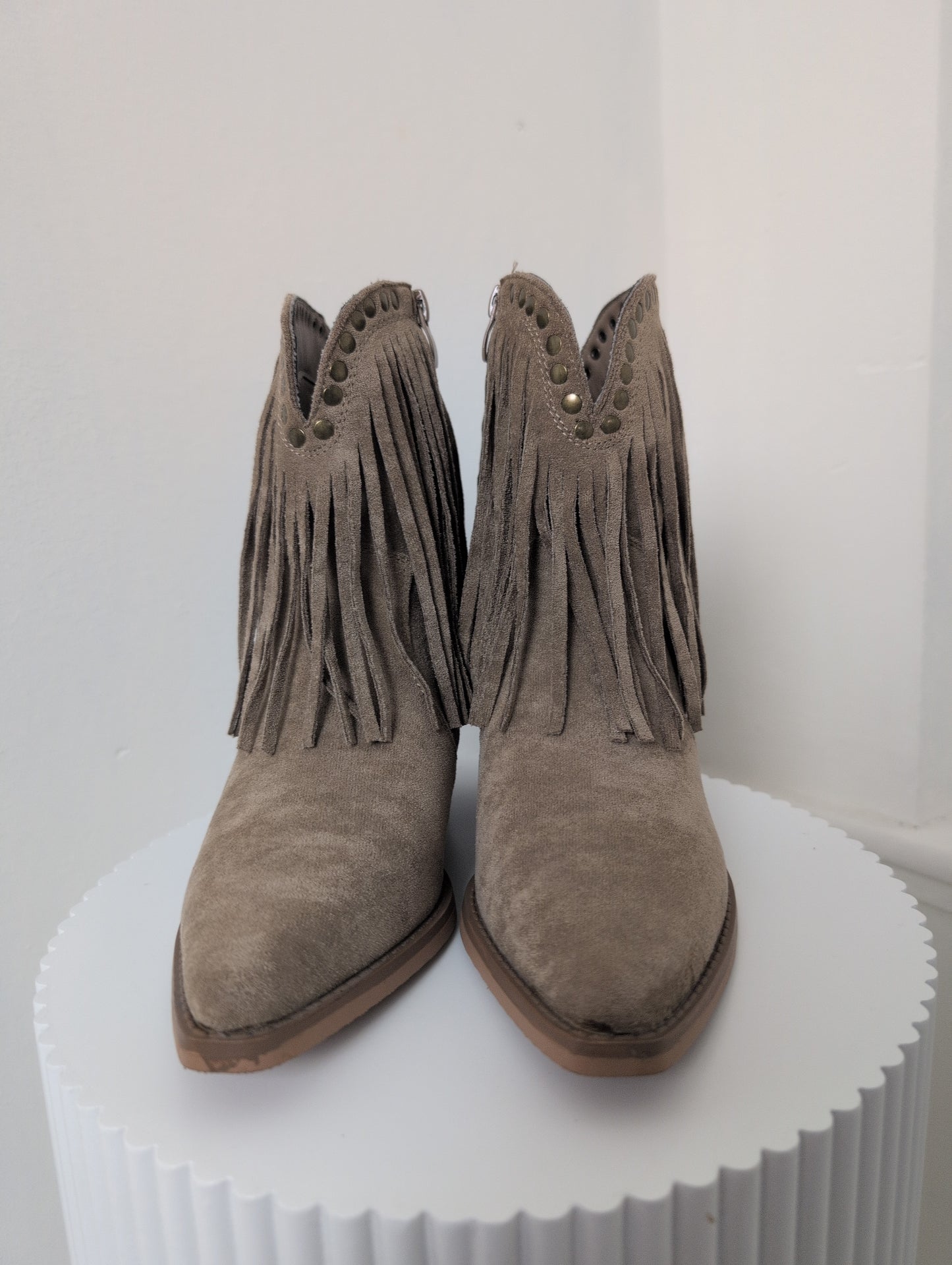 Laarzen met gouden studs en franjes - Khaki