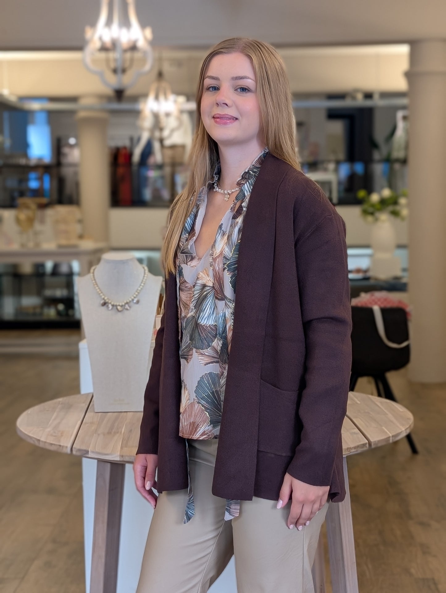 Mid basis vest Mirthe - Bruin