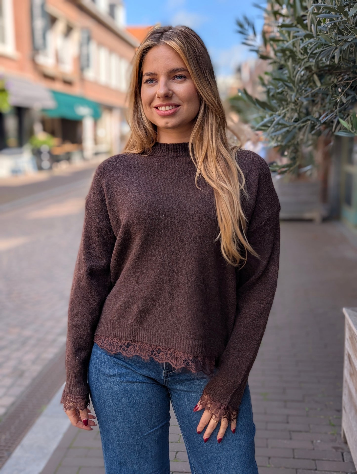 Lace trui Indi - Bruin