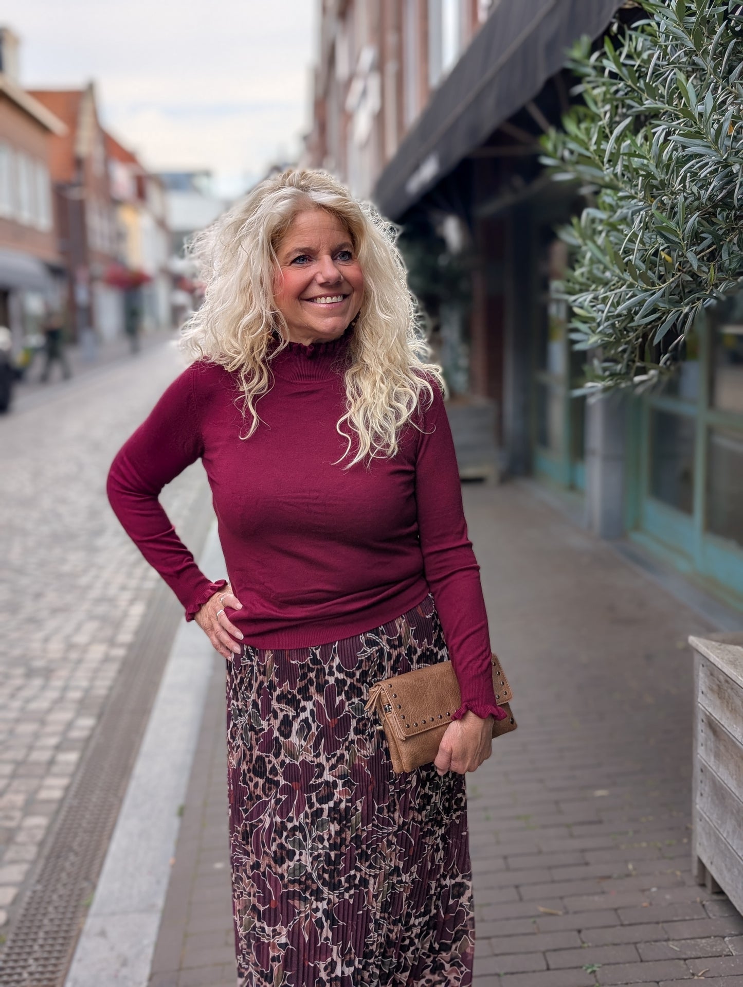 Maaike ruffle coltrui - Bordeauxrood