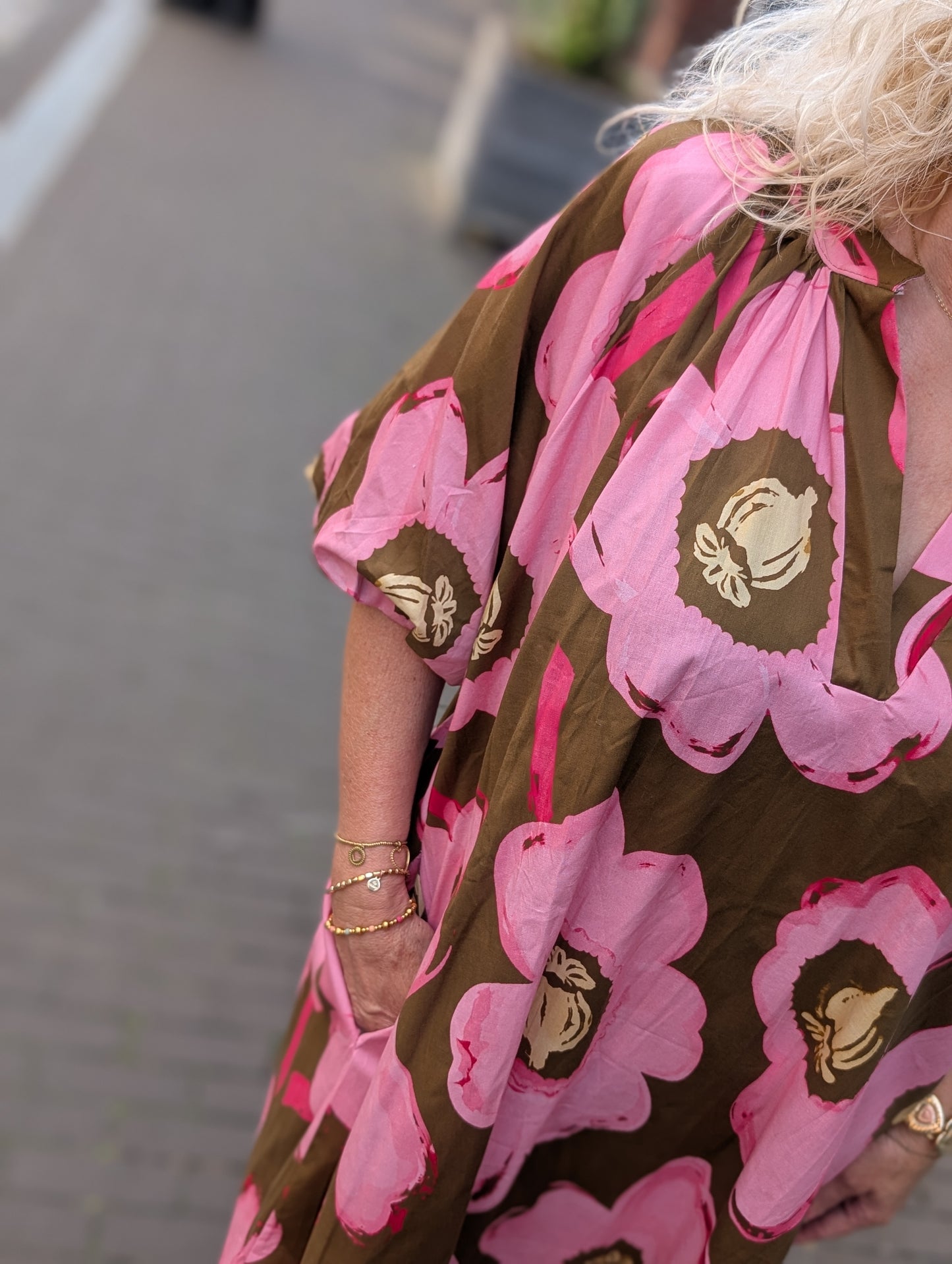 Mara print flower jurk - Roze / bruin/ geel