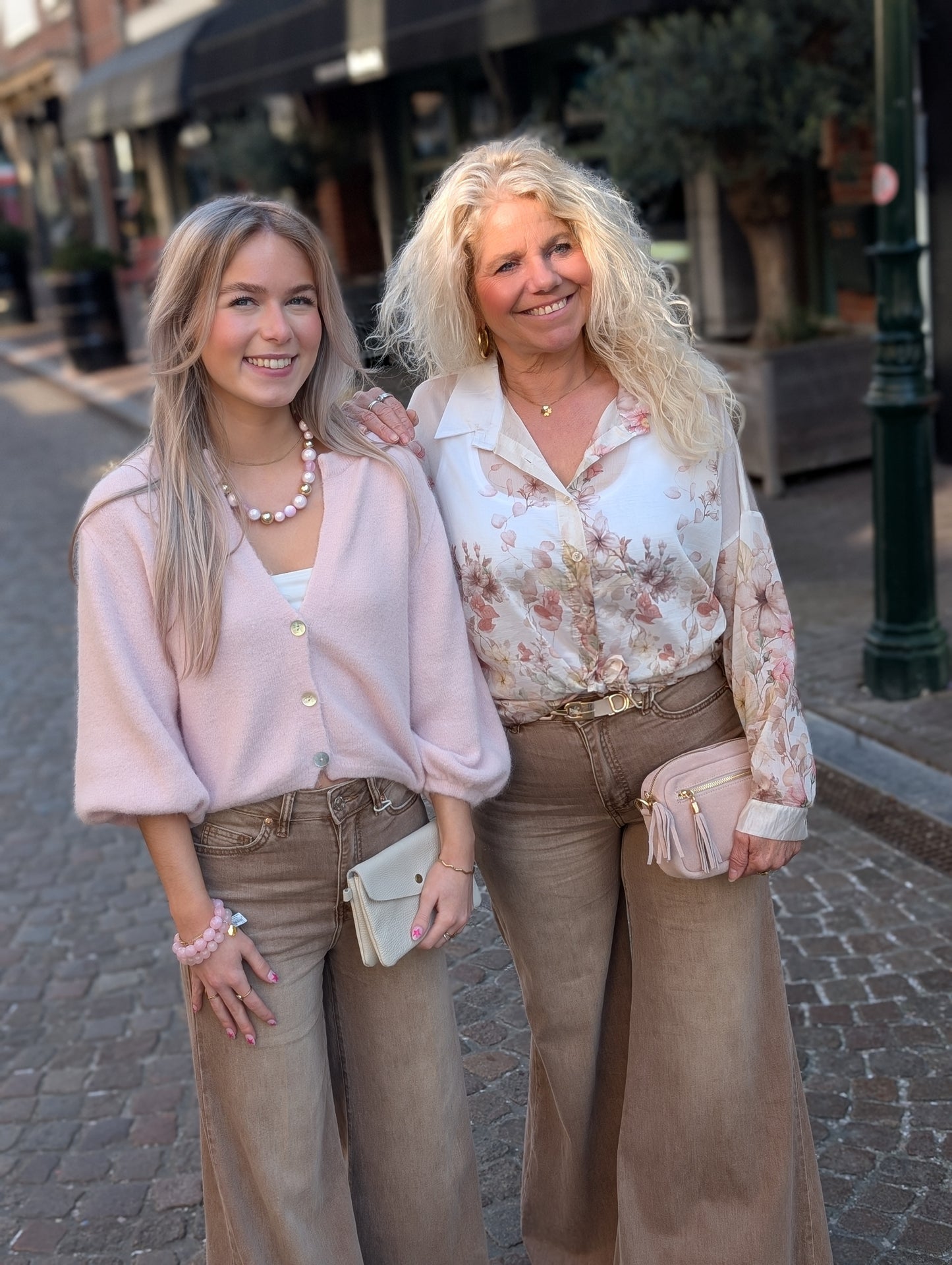 Annika flower blouse - Creme/ pastel kleuren