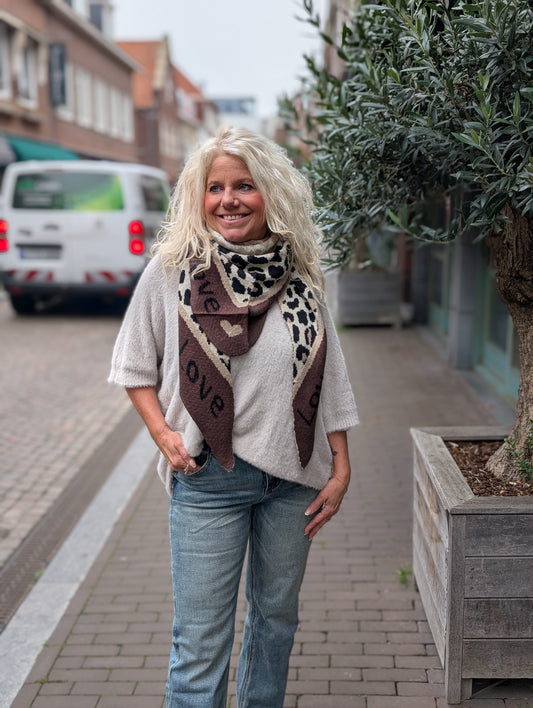 Love is love sjaal - Panter/ hartjes bruin