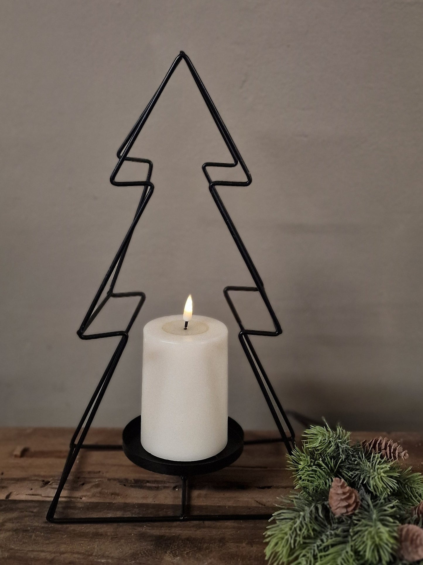 Kerstboom kandelaar- 21x37x11,5 cm.
