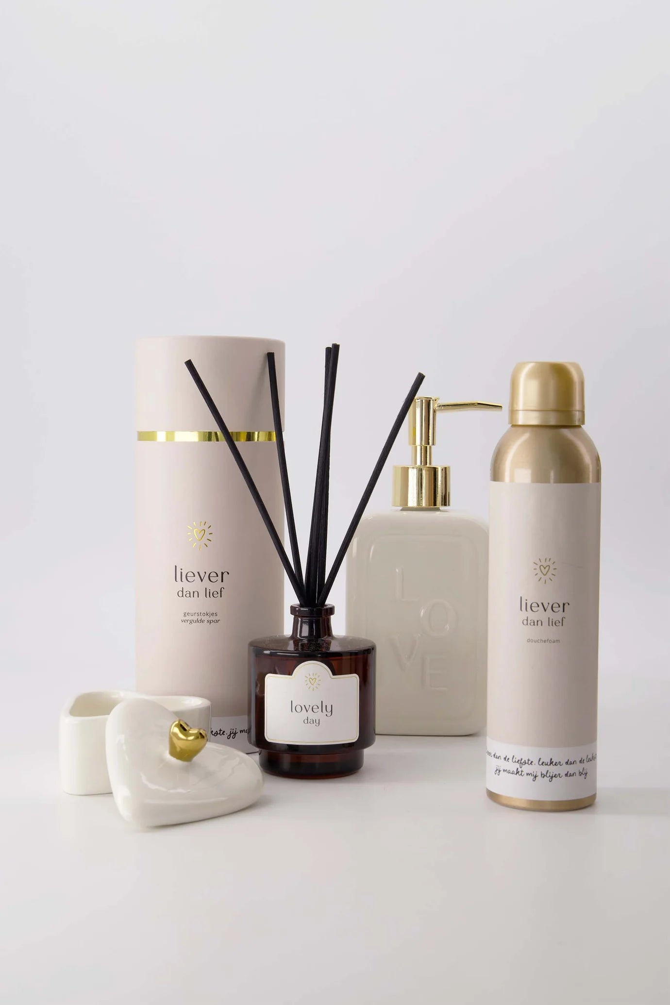 Zusss geurkaars glas in koker liever dan lief - Off white