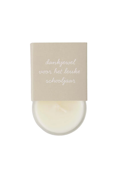 Zusss geurkaarsje in wikkel schooljaar