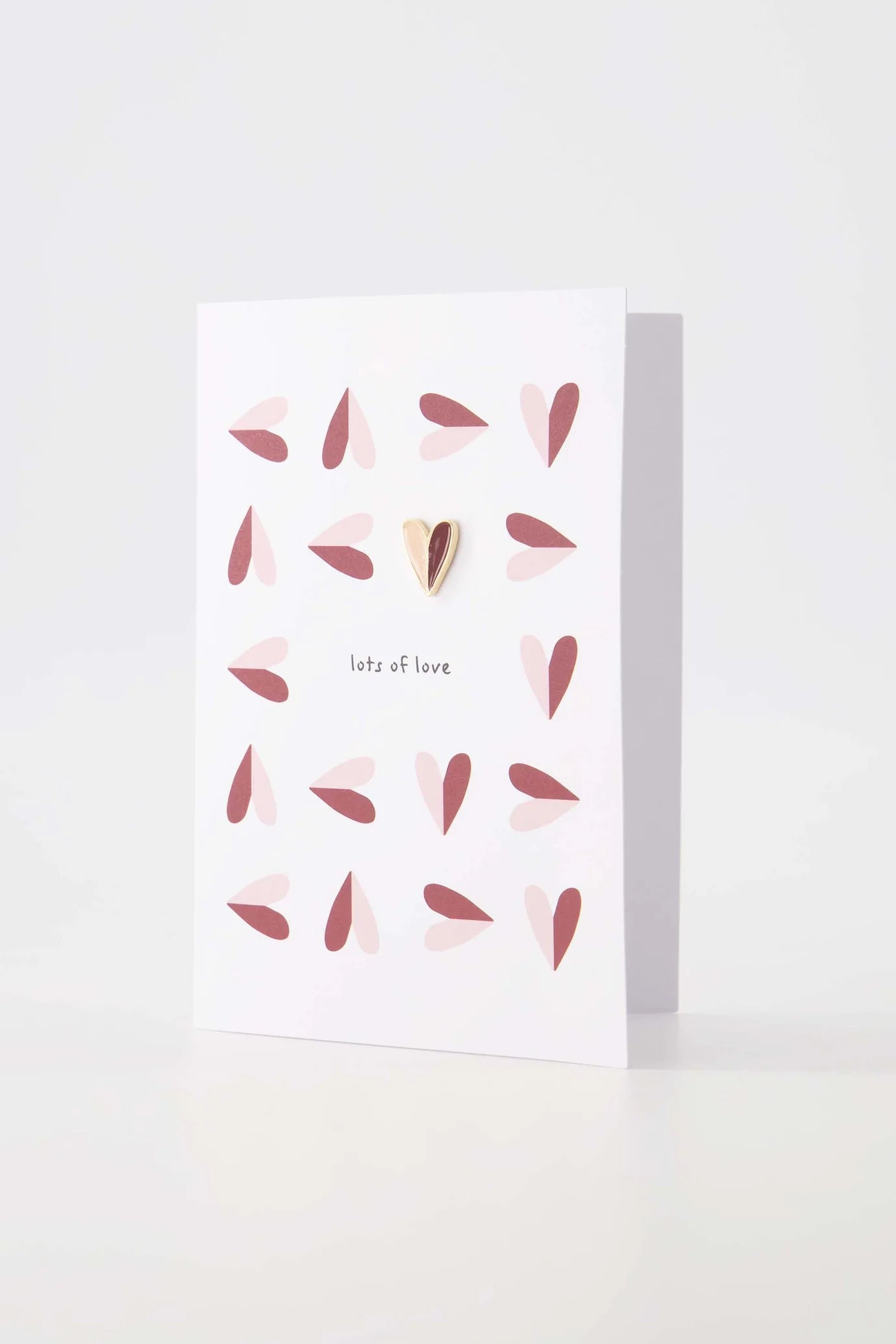 Zusss wenskaart broche lots of love roze/rood