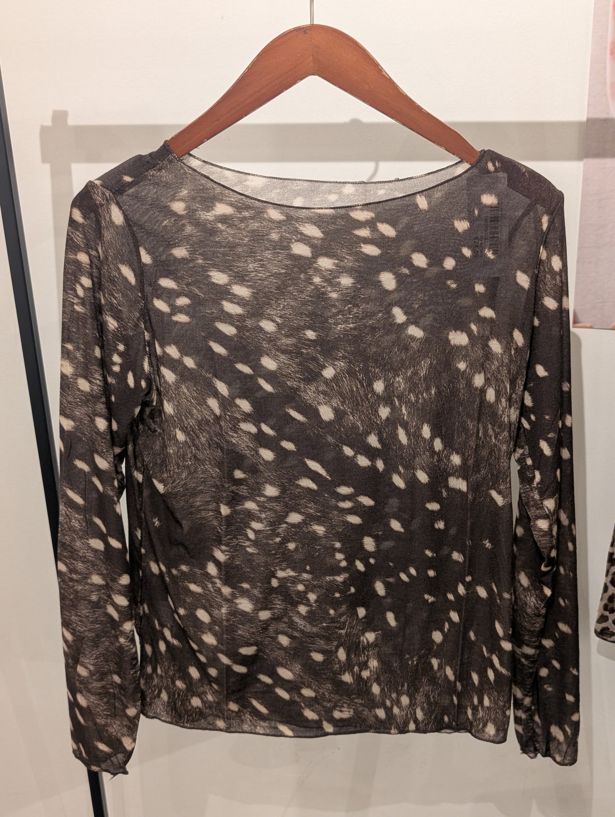Cashmere longsleeve Sanne Bambi print - Bruin
