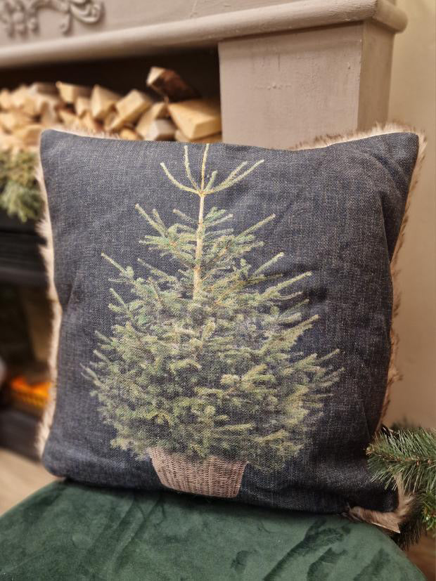 Kerstboom kussen met verlichting- 45x45 cm.