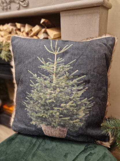 Kerstboom kussen met verlichting- 45x45 cm.