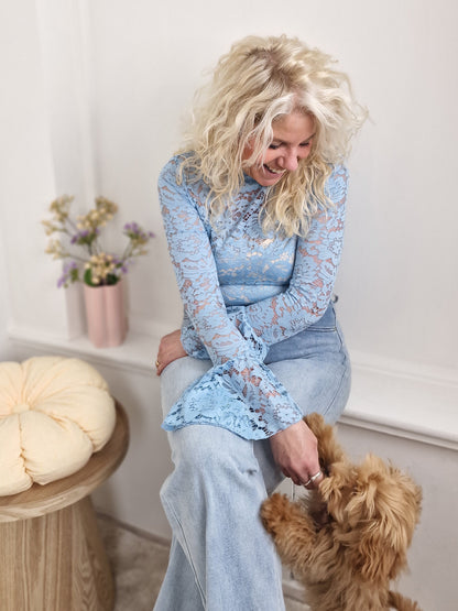 Lace top met flared mouwen Mace - Licht blauw