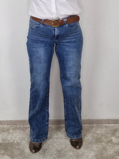 Red Button- Colette 5-pocket stone used