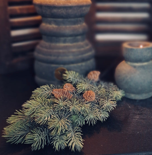 Brynxz  PICEA CONE 45 cm PICEA CONE 45 cm