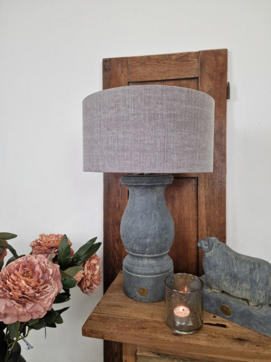 Brynxz baluster Boost majestic vintage - D18 x H 47 - Lamp kap D40 x H 20 stone