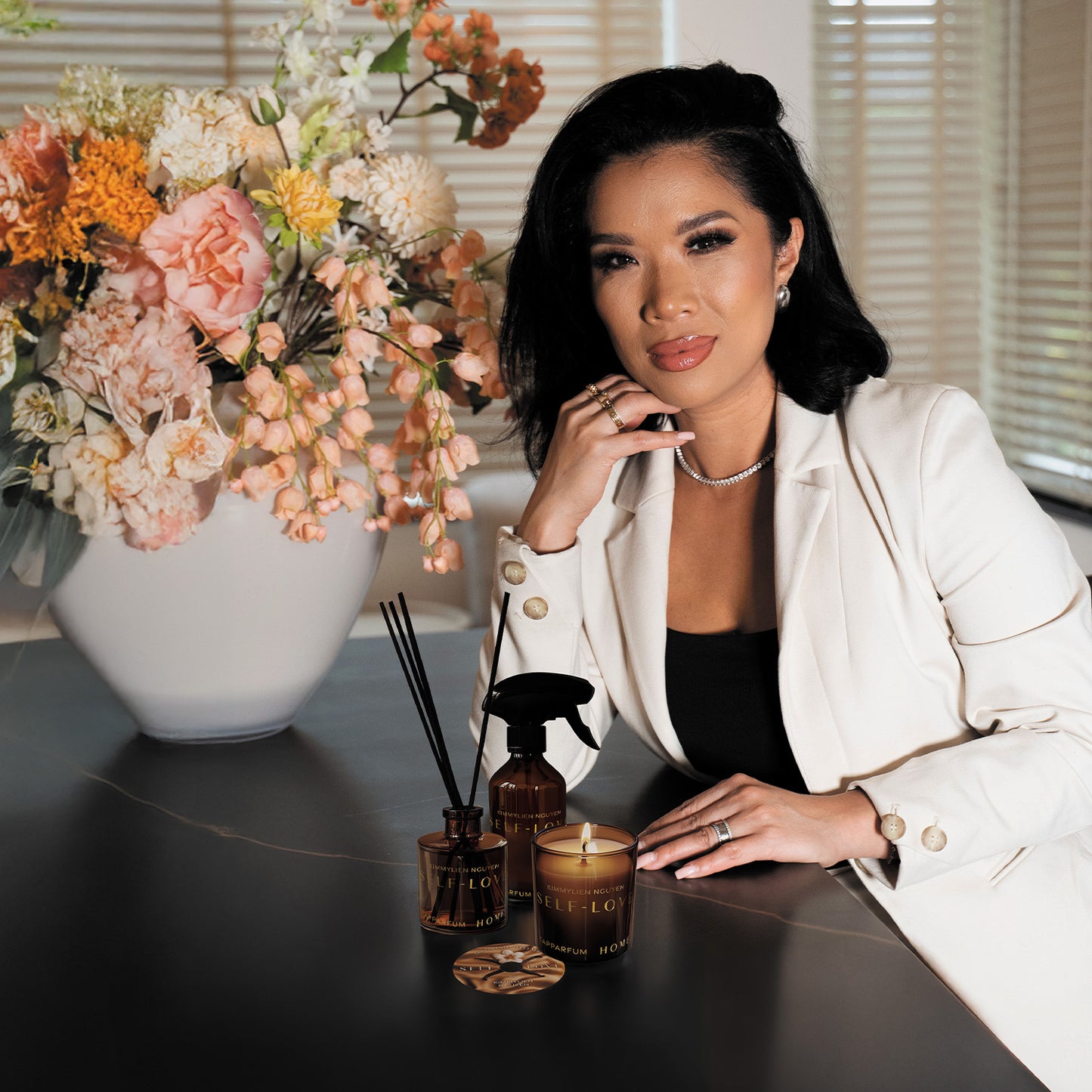 Tapparfum HOME Geurkaars Self Love by Kimmylien Nguyen - Oranjebloesem, Peer & Roze Peper