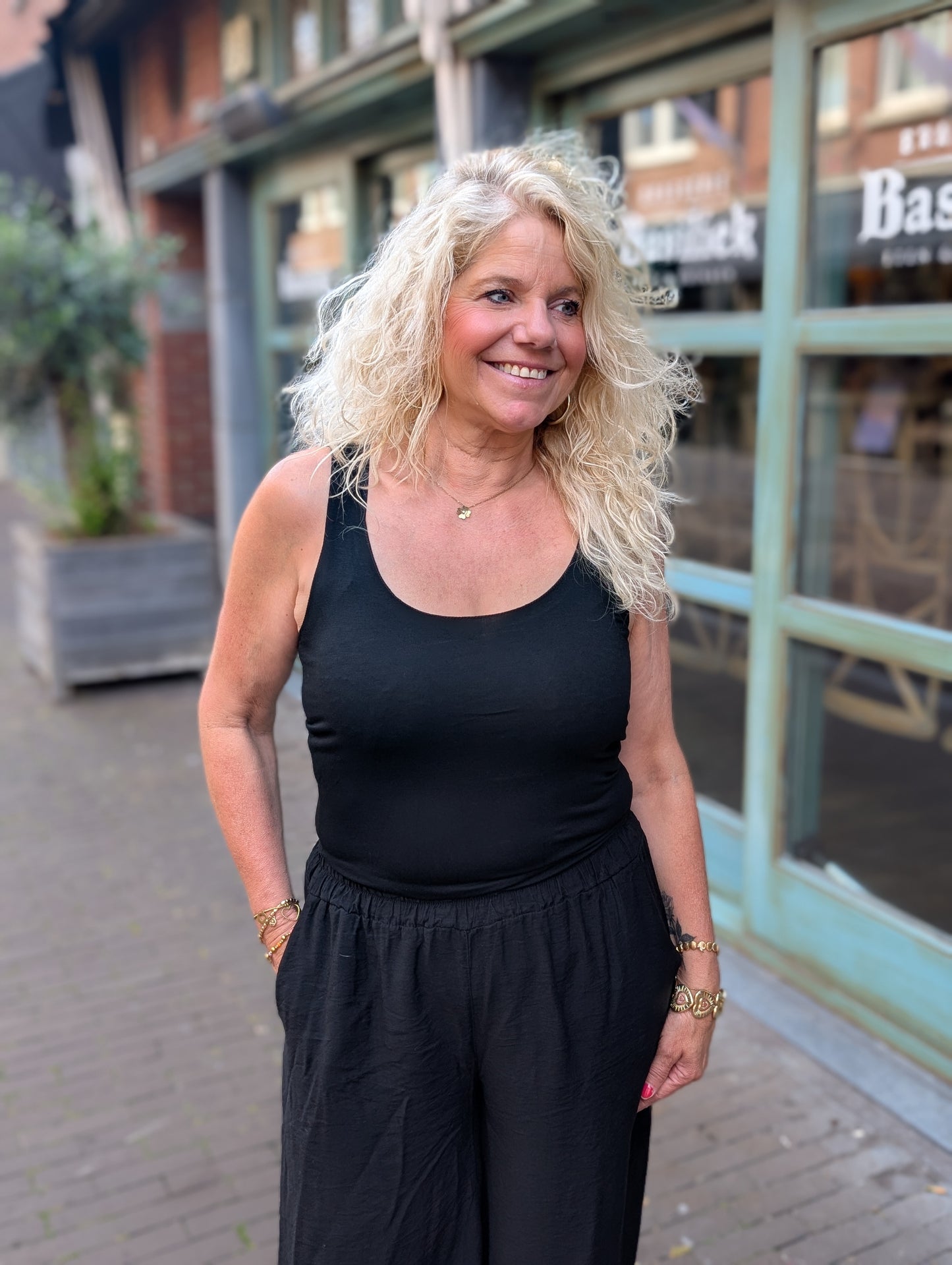 Viscose basis top - Zwart
