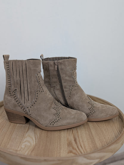Sabrina Laarzen studs - Beige