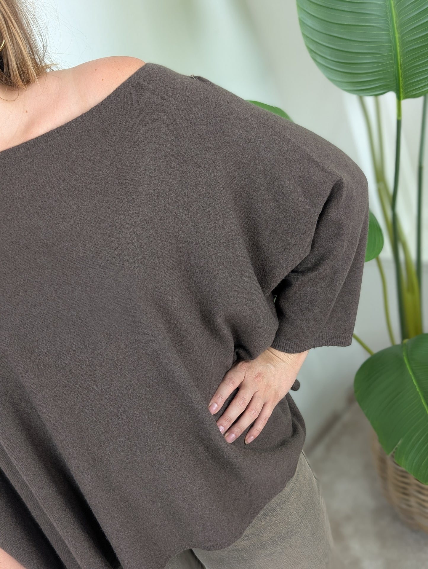 Oversized basis vleermuis trui - Bruin