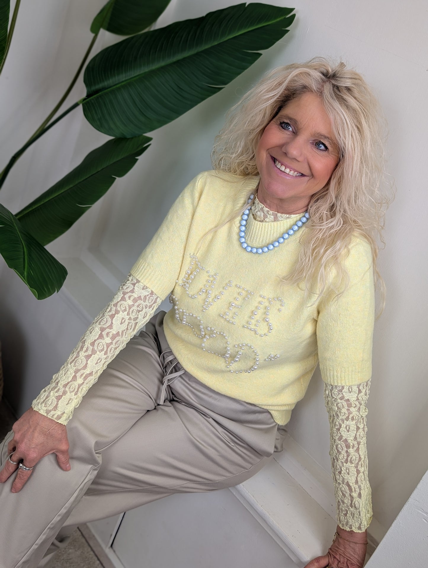 Love is good trui korte mouw - Geel