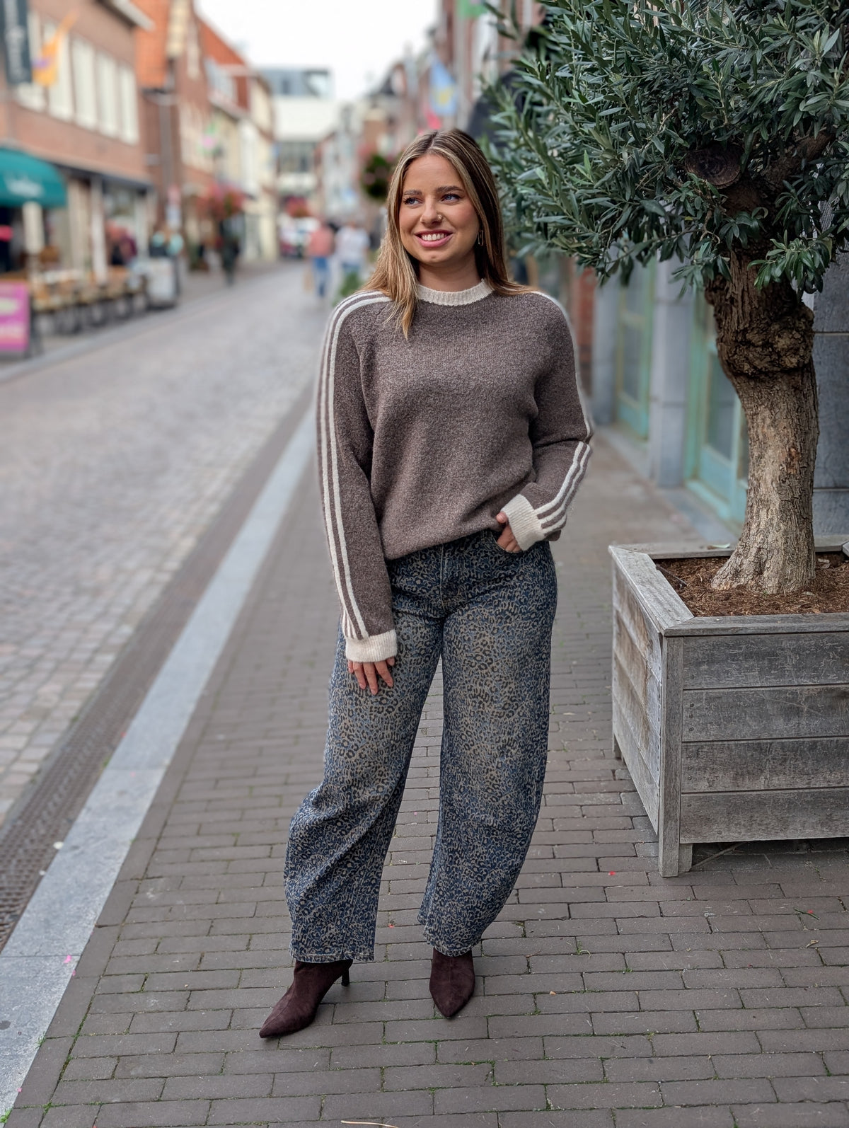 Batu streep gebreide trui - Ecru / taupe