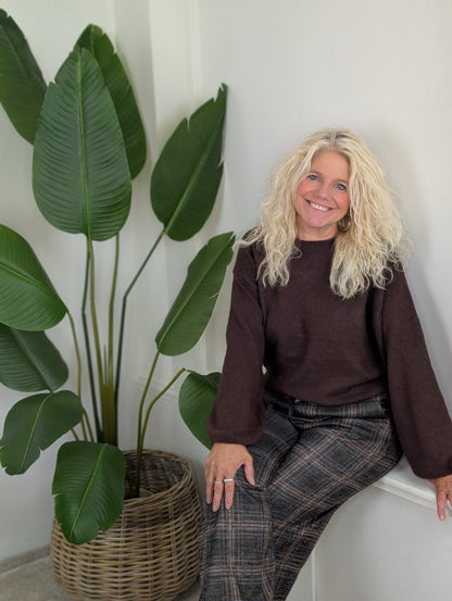 Sandra trui met elastiek onderin - Bruin