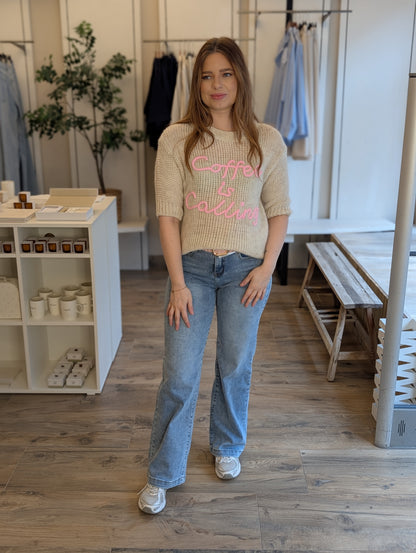 Coffee is colling trui - creme /roze