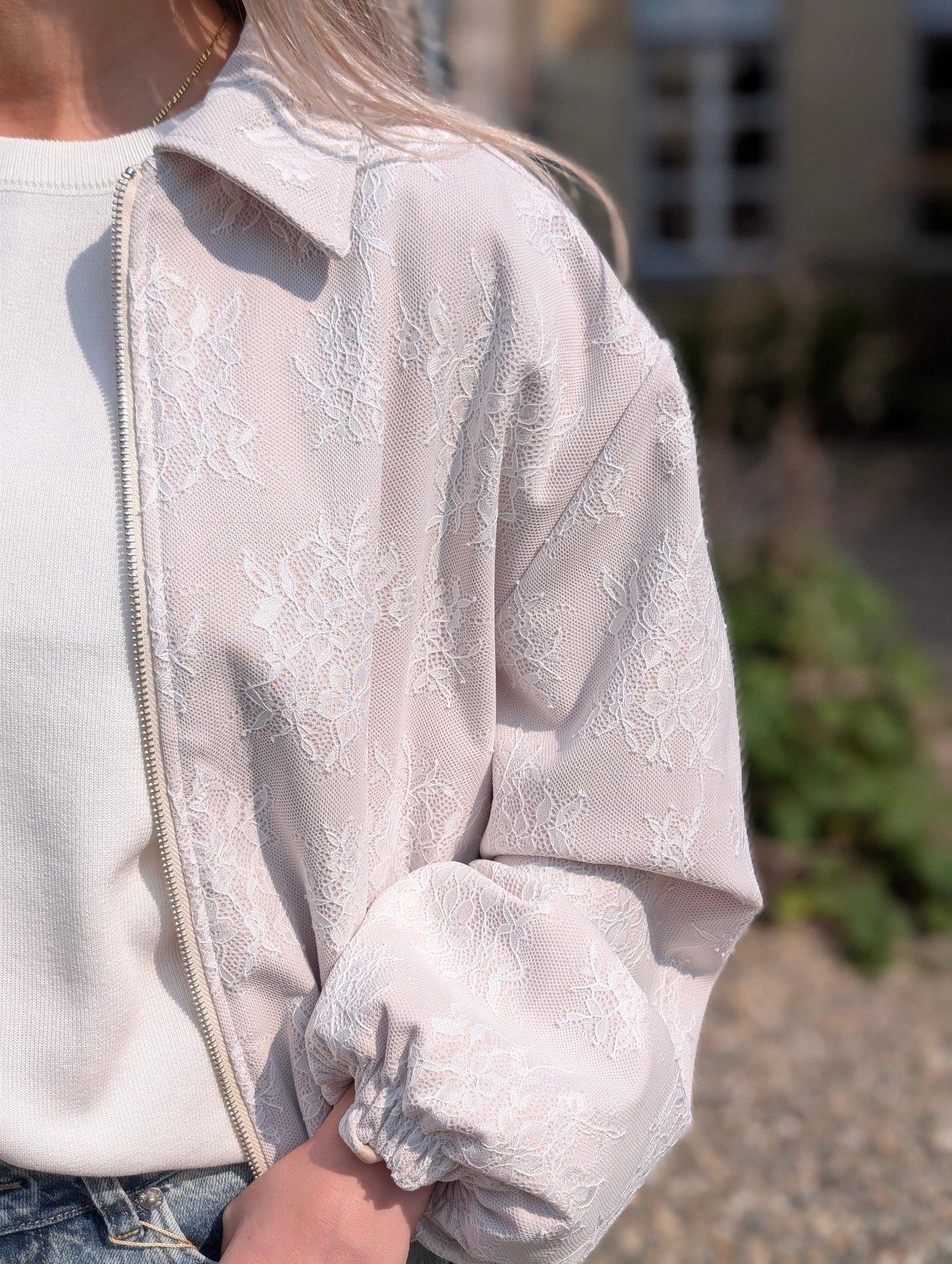 Lace bomber jacket - Beige