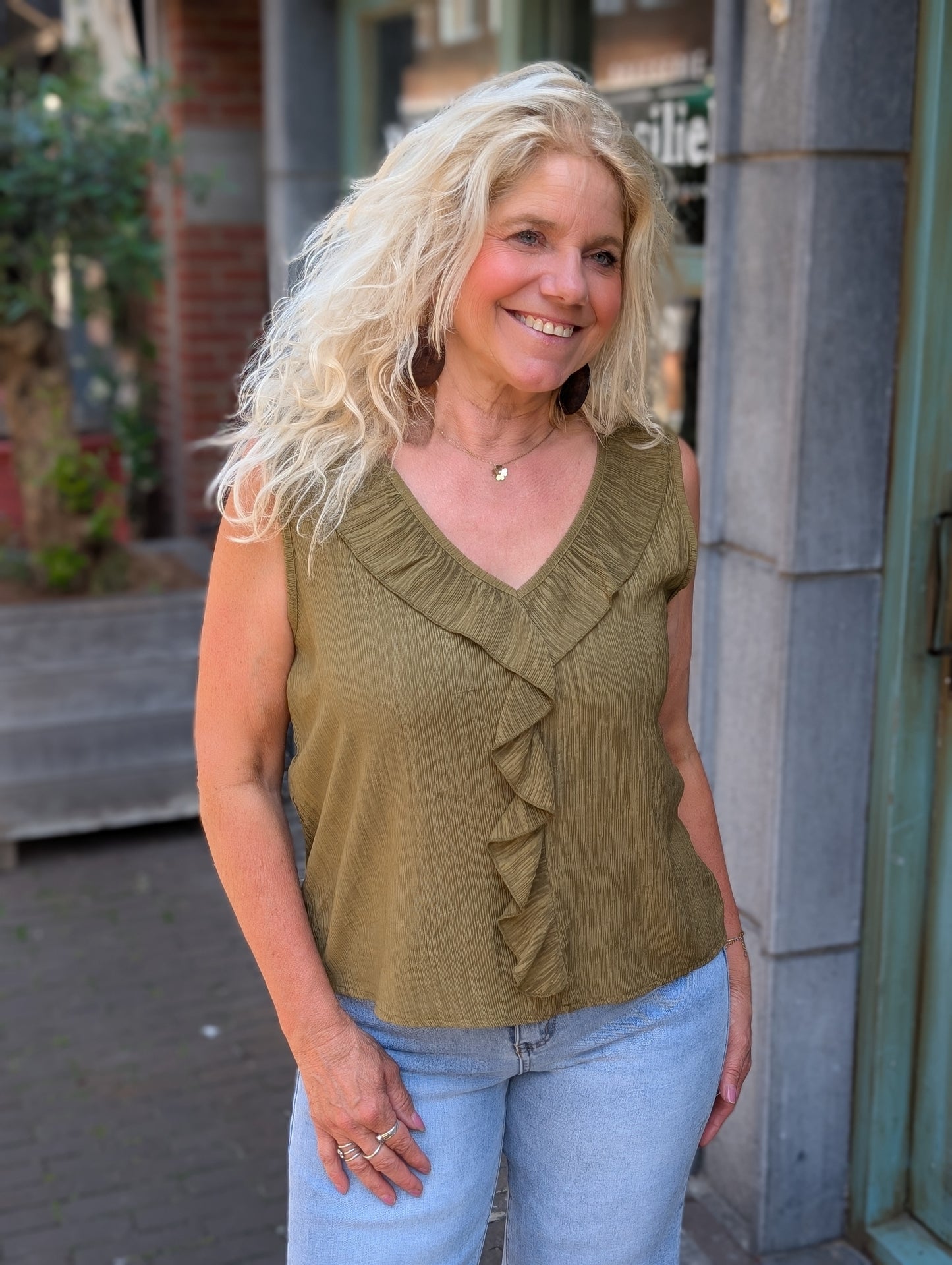 Patty ruffle top met v-hals - Groen