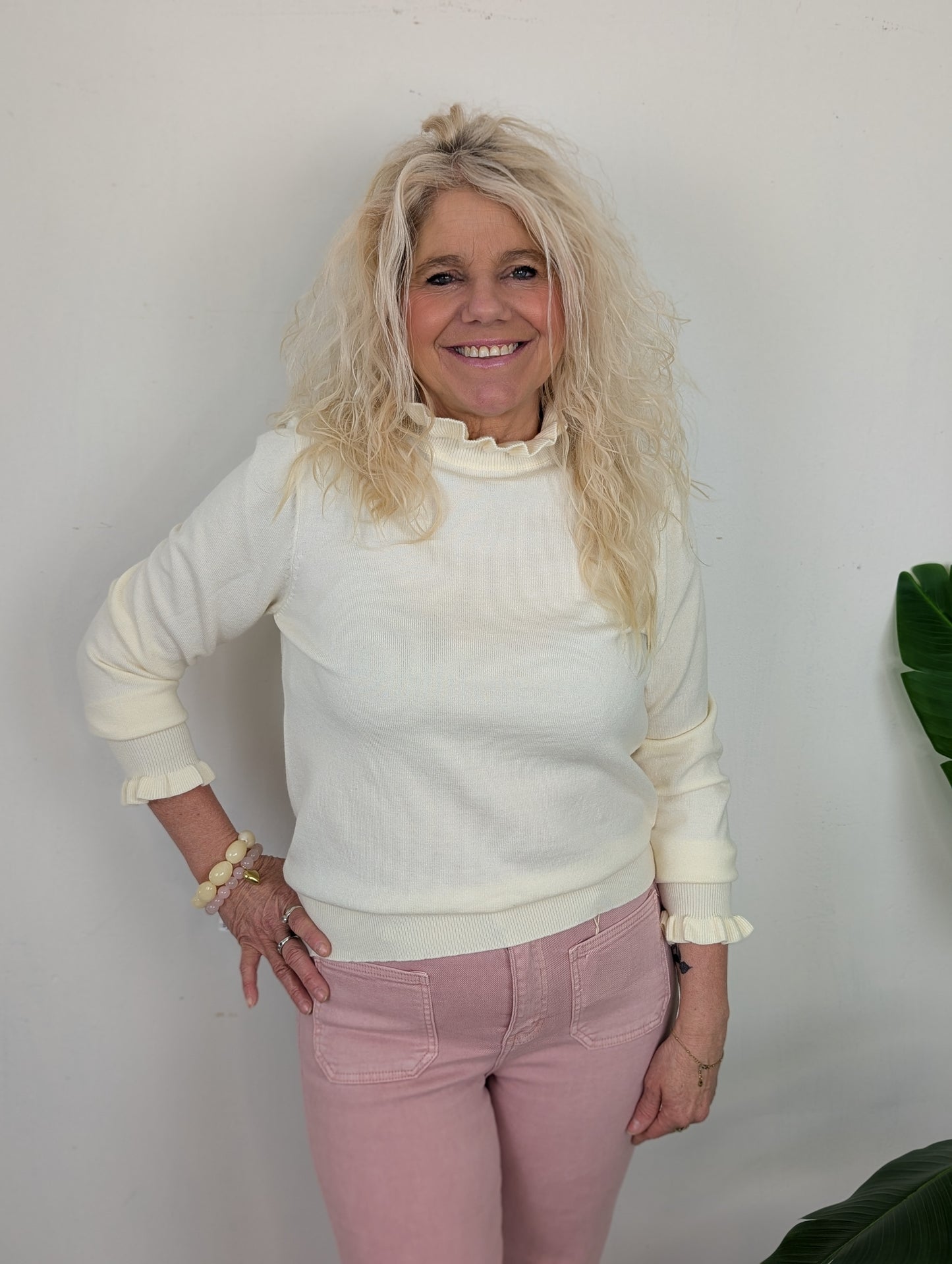 Ruffle trui Iza - Ecru