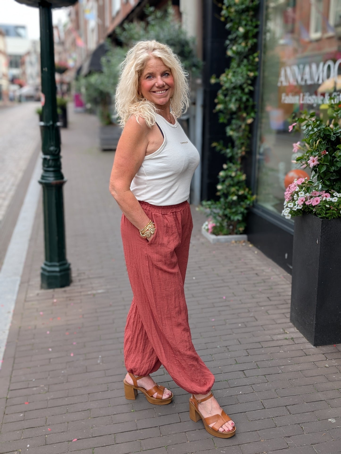Viscose ballon broek Amy - Brique